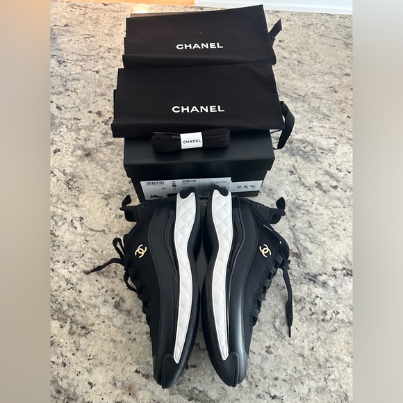 CHANEL 2022 - Picture 5 of 7